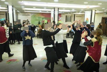 Purim Celebration for Divorced Parents' Daughters
